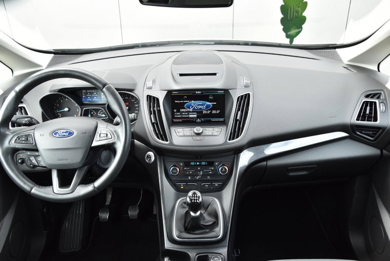 Vehicle Image 15