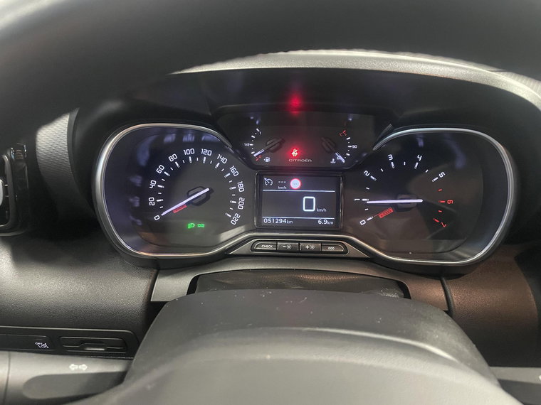 Vehicle Image 17