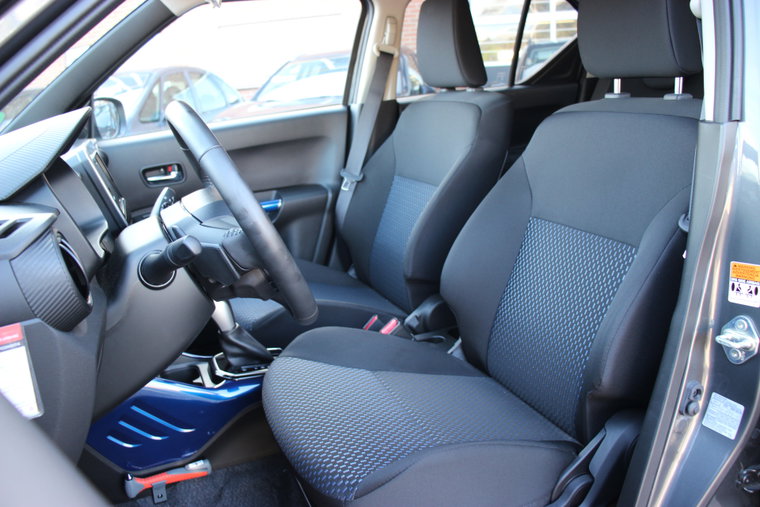 Vehicle Image 9