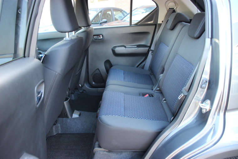 Vehicle Image 10
