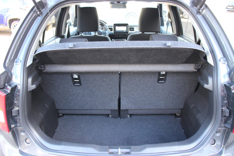 Vehicle Image 11