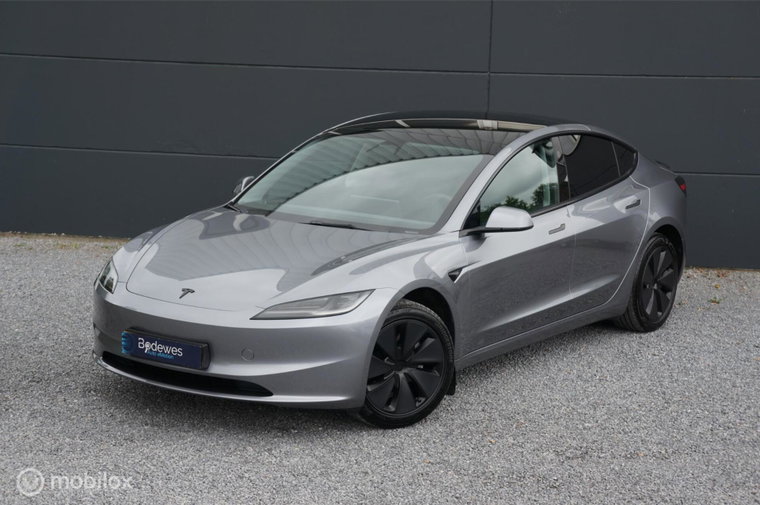 Vehicle Image 37