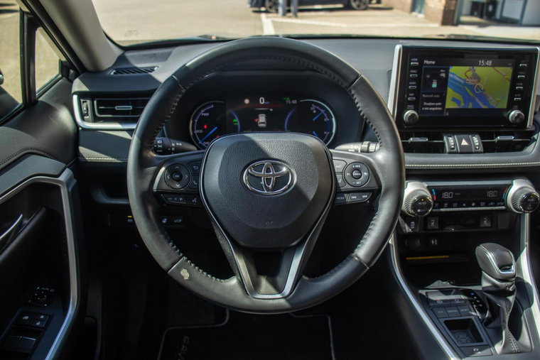 Vehicle Image 13