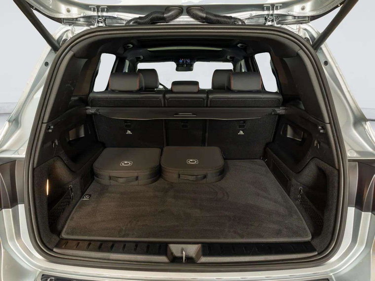 Vehicle Image 36