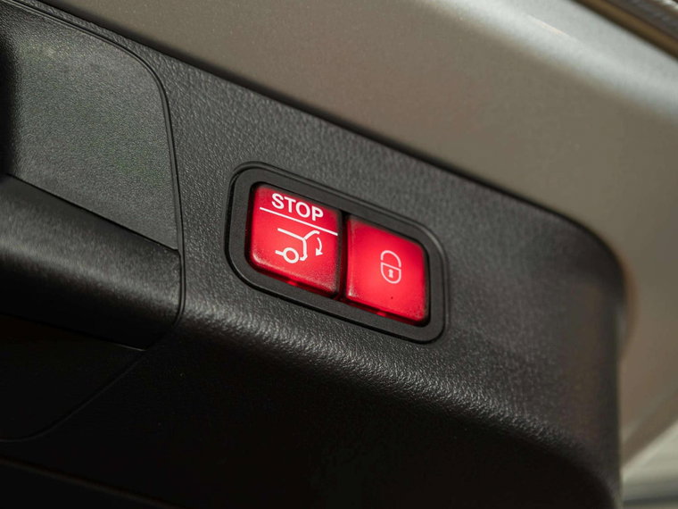 Vehicle Image 38
