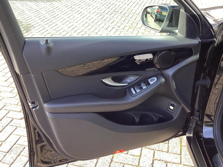 Vehicle Image 28