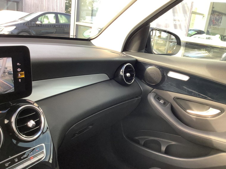 Vehicle Image 37