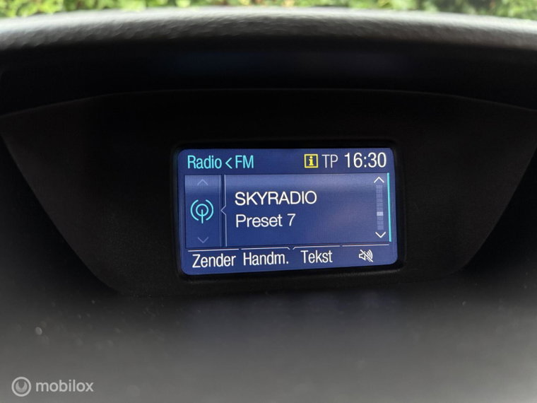 Vehicle Image 35