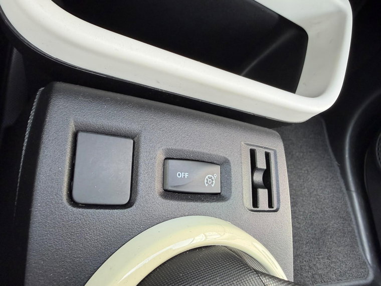 Vehicle Image 33