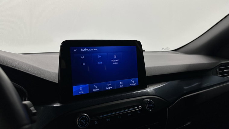Vehicle Image 38
