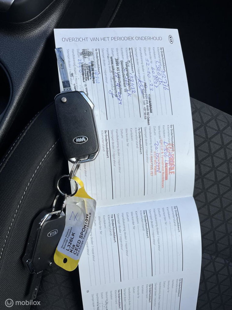 Vehicle Image 14