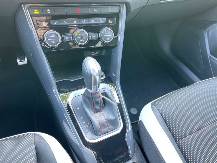 Vehicle Image 29