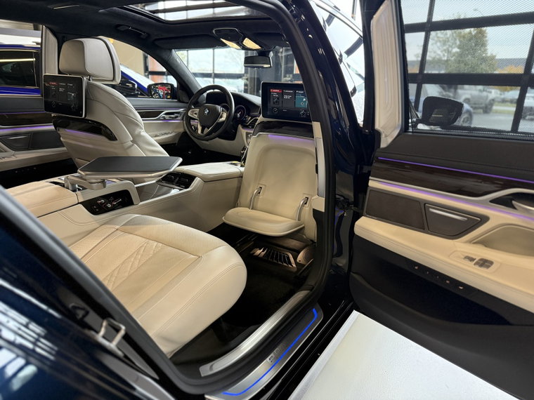 Vehicle Image 41