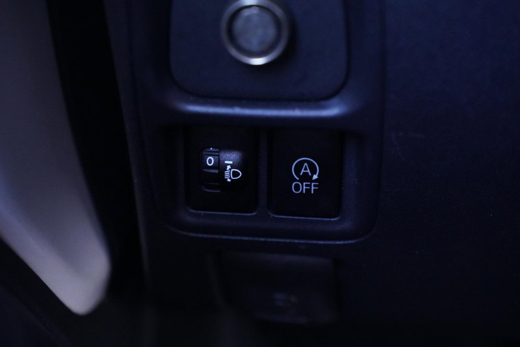 Vehicle Image 23