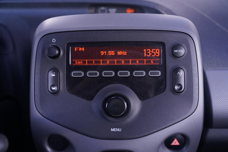 Vehicle Image 27