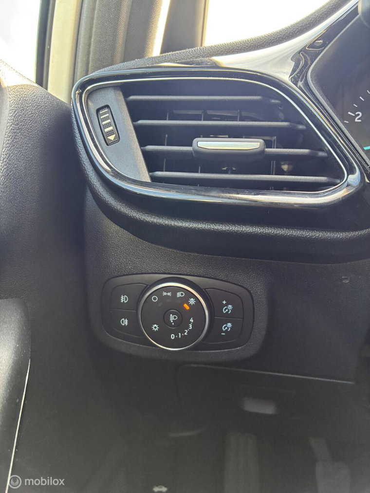 Vehicle Image 26
