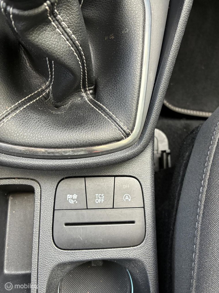 Vehicle Image 28