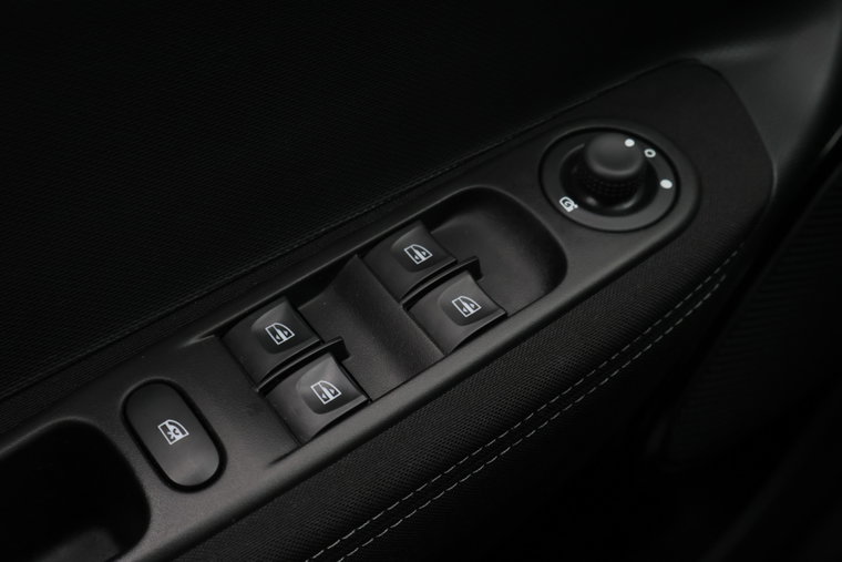 Vehicle Image 27