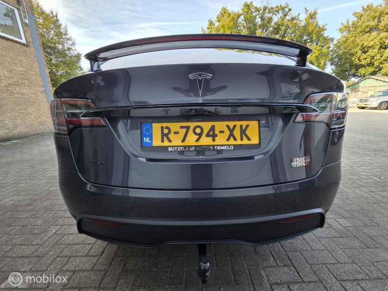 Vehicle Image 26