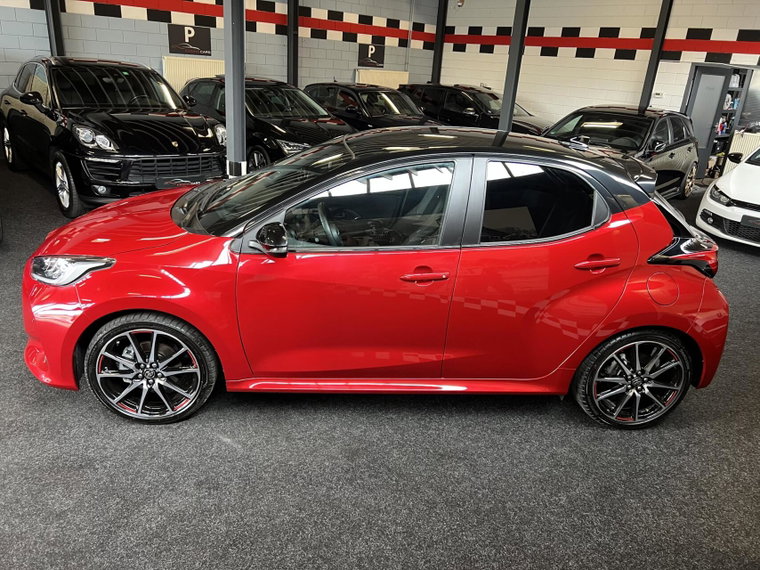 Vehicle Image 14