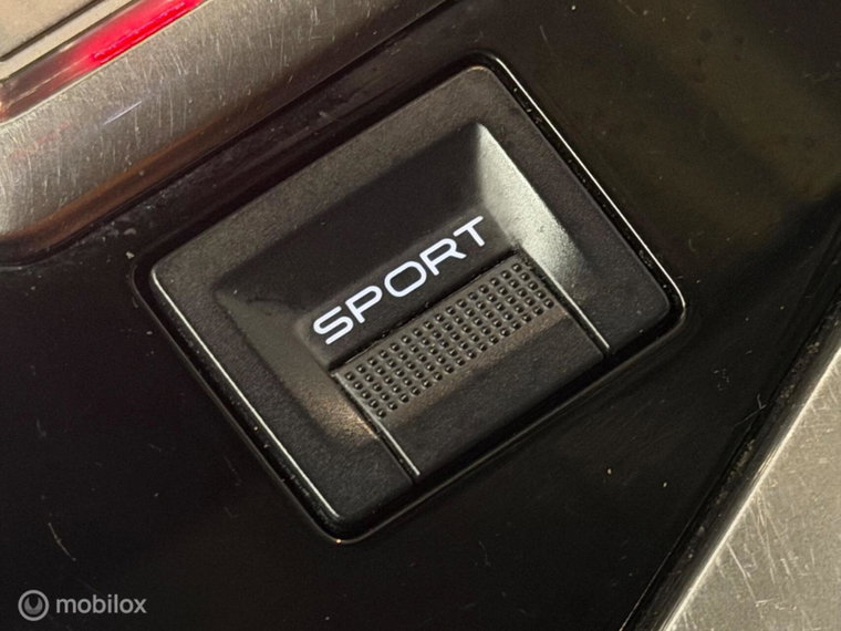 Vehicle Image 40