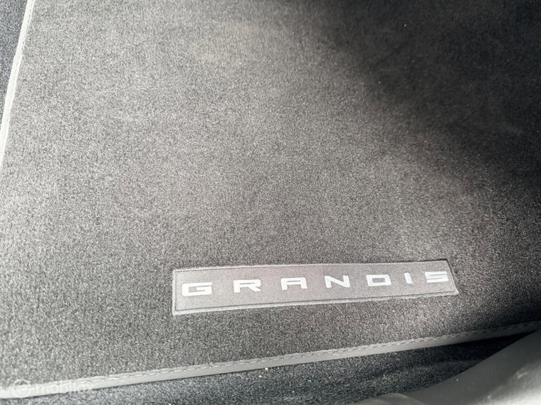 Vehicle Image 28