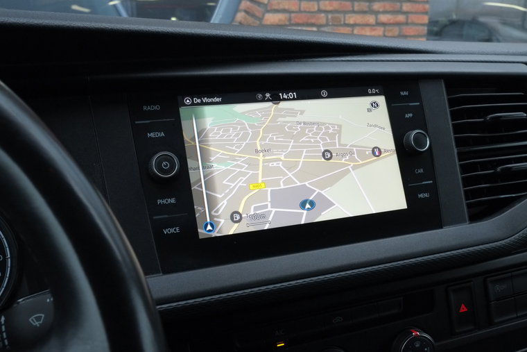Vehicle Image 16