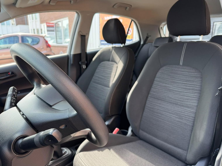 Vehicle Image 20