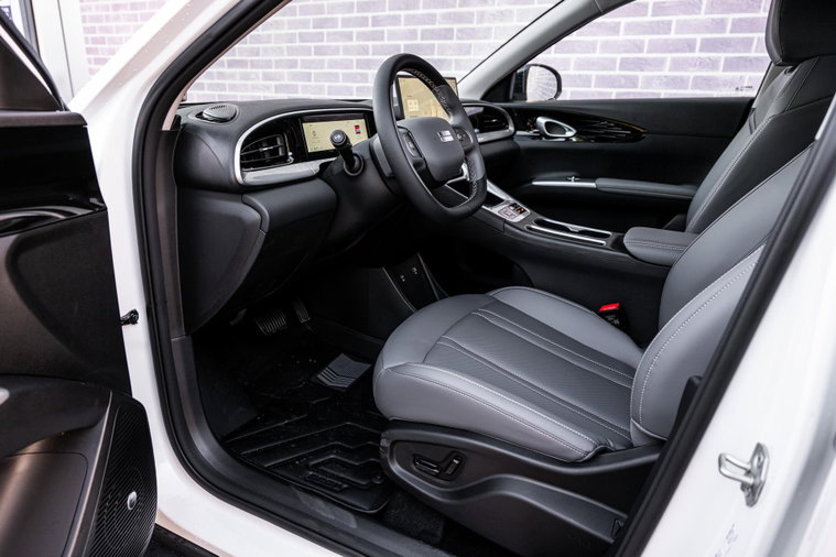 Vehicle Image 16