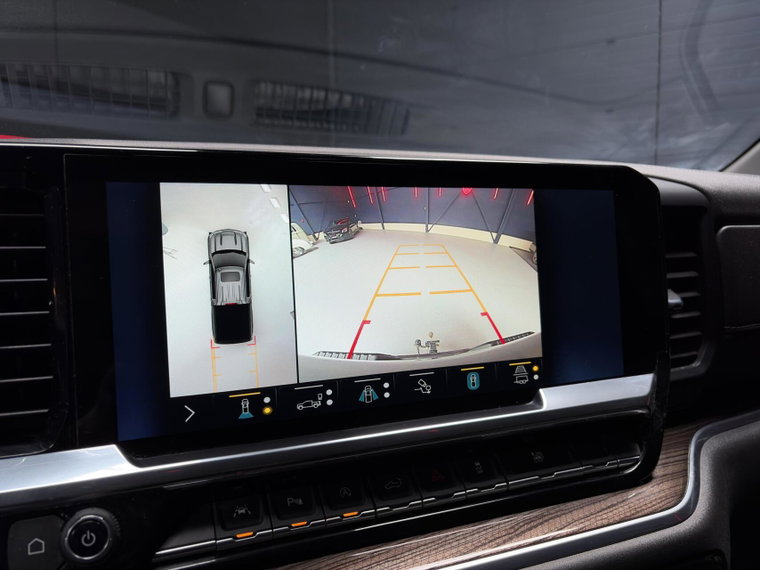 Vehicle Image 19