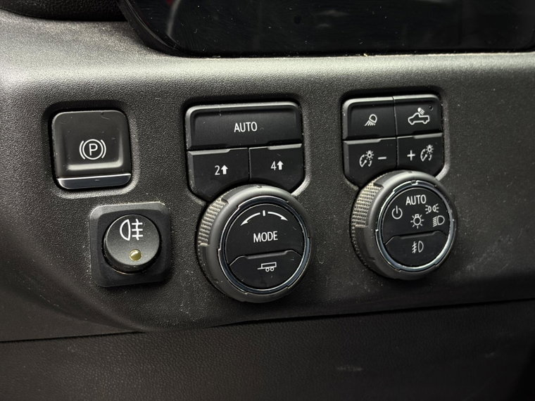 Vehicle Image 26