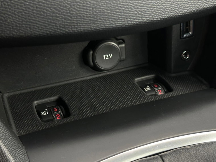 Vehicle Image 26