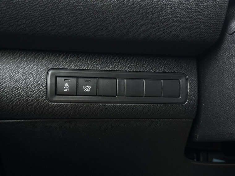Vehicle Image 28