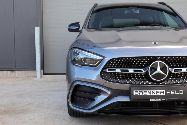 Vehicle Image 60