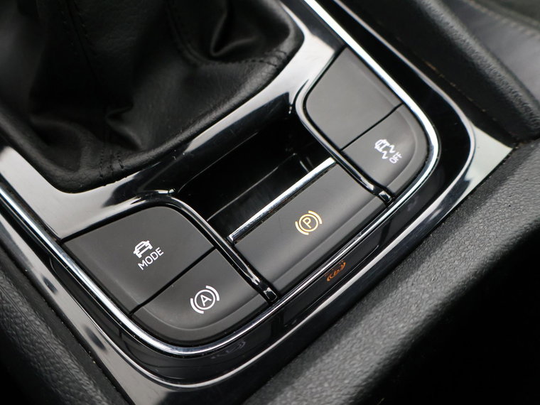 Vehicle Image 60
