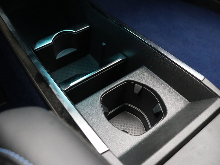 Vehicle Image 33