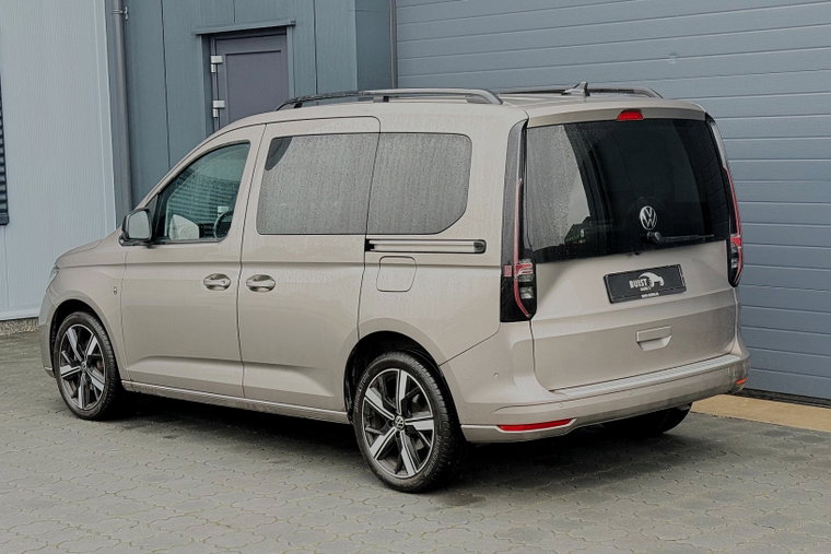 Vehicle Image 42