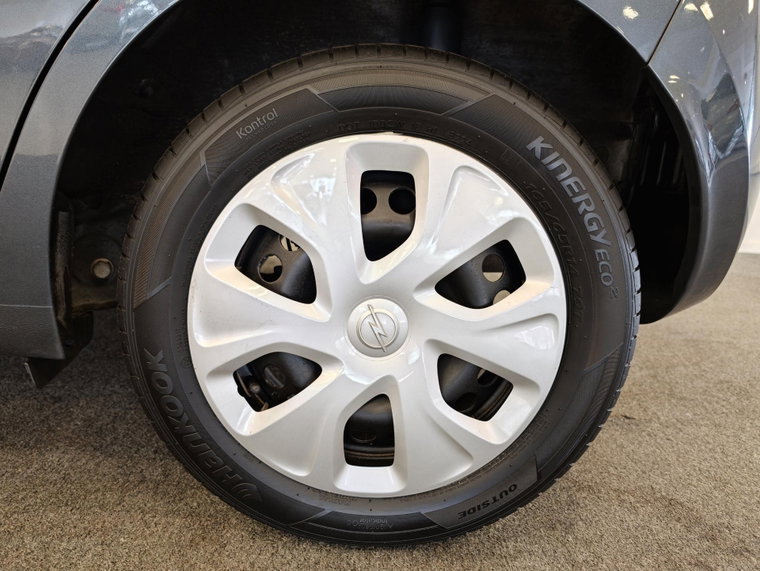 Vehicle Image 18