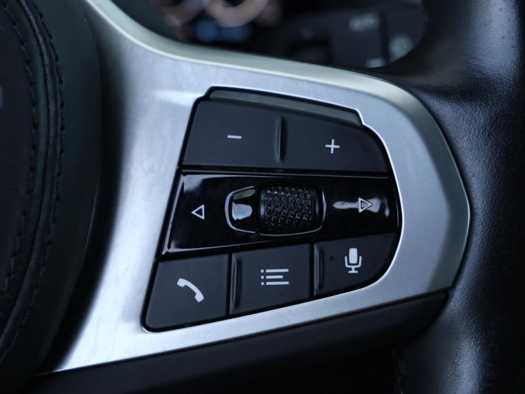 Vehicle Image 45