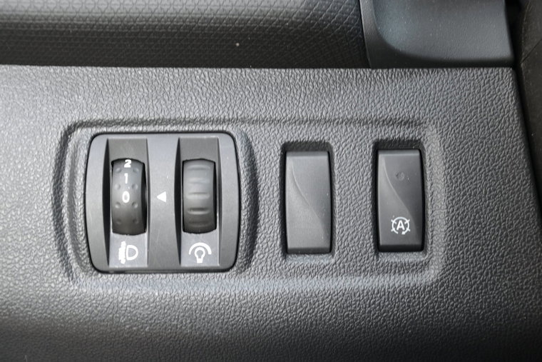 Vehicle Image 21