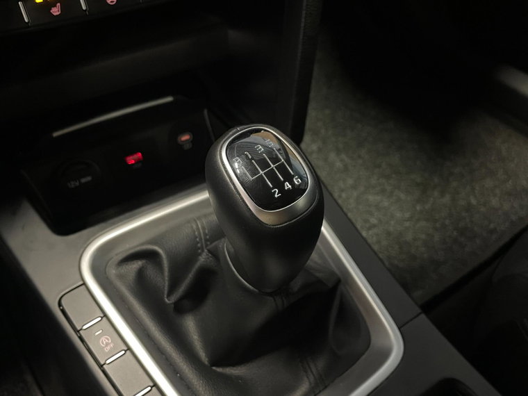 Vehicle Image 41