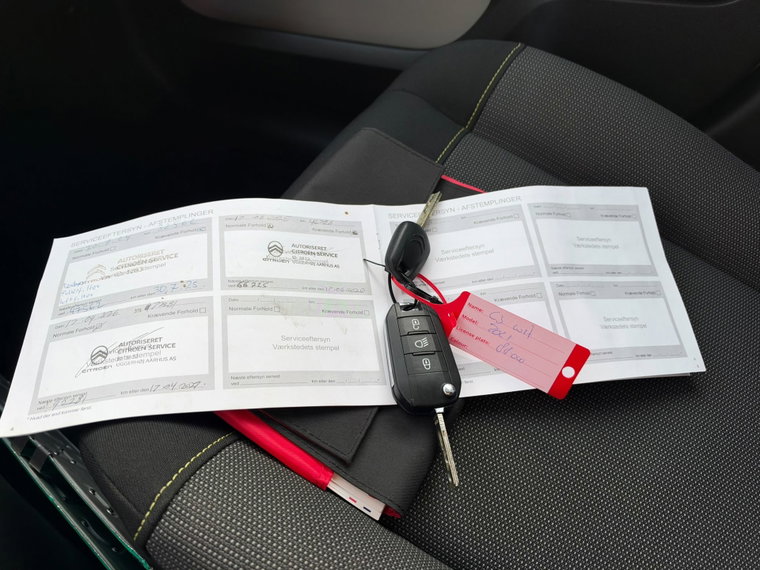 Vehicle Image 20