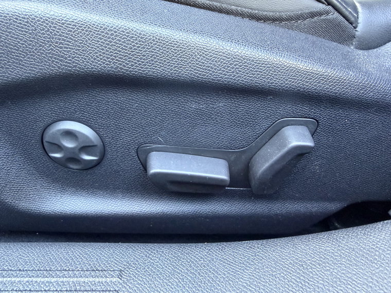Vehicle Image 39