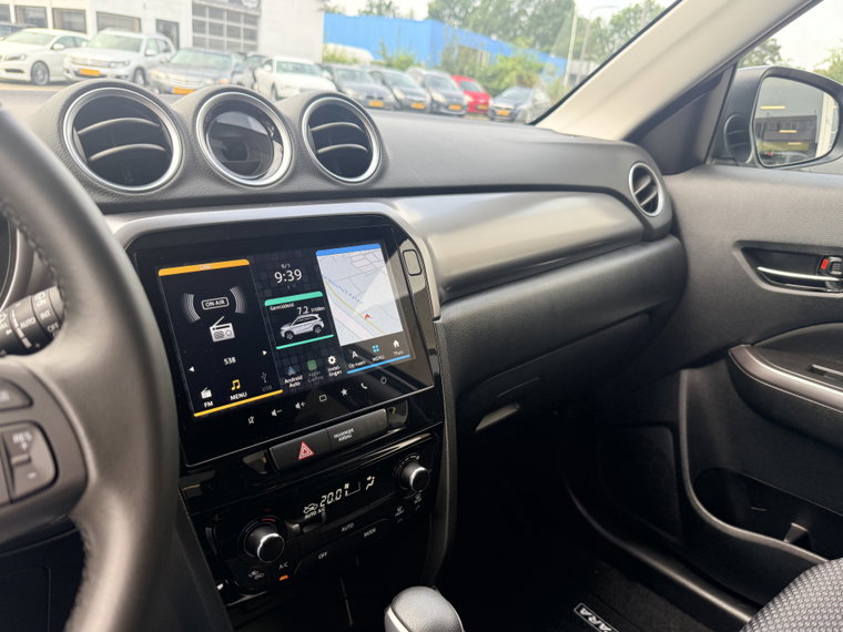 Vehicle Image 33