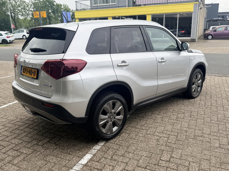 Vehicle Image 9