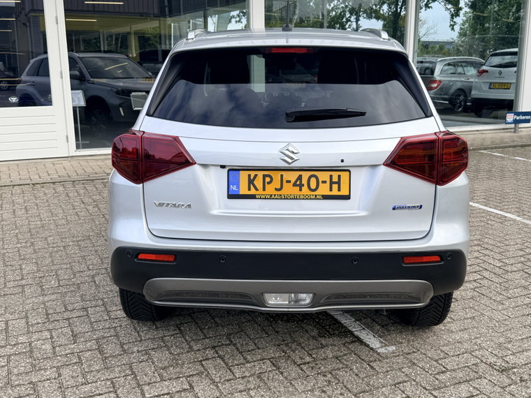 Vehicle Image 10