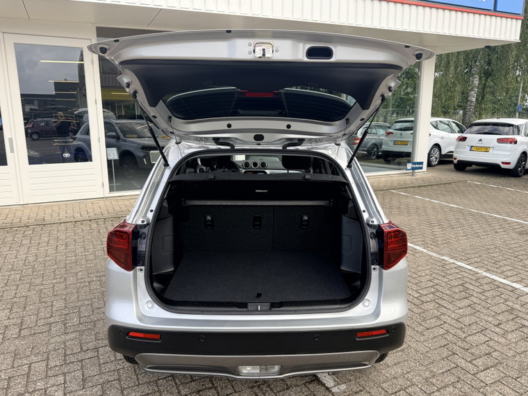 Vehicle Image 11