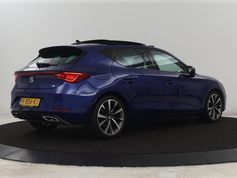 Vehicle Image 38