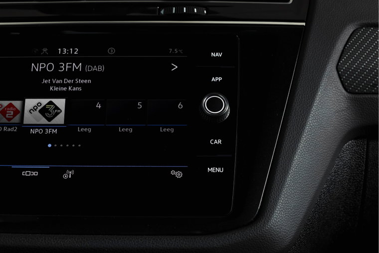 Vehicle Image 35