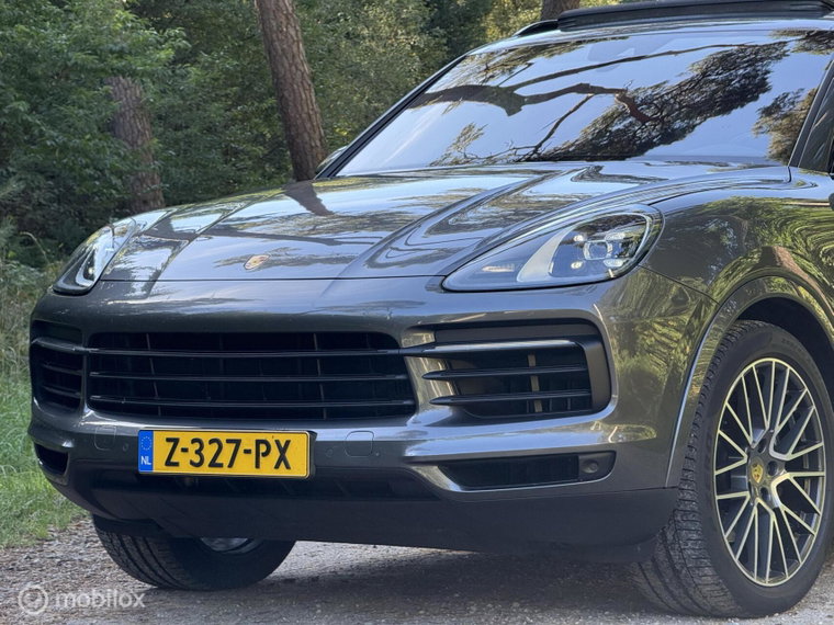 Vehicle Image 38